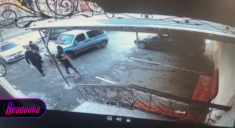 Взрыв автомобиля в Днепропетровске: один погибший и два раненых полицейских