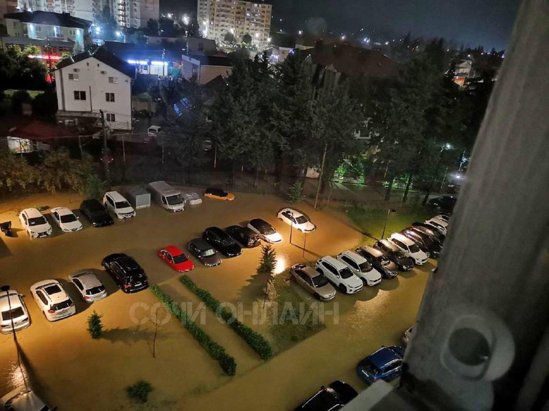 Чрезвычайное происшествие в Сочи: оползни, затопления и разрушения