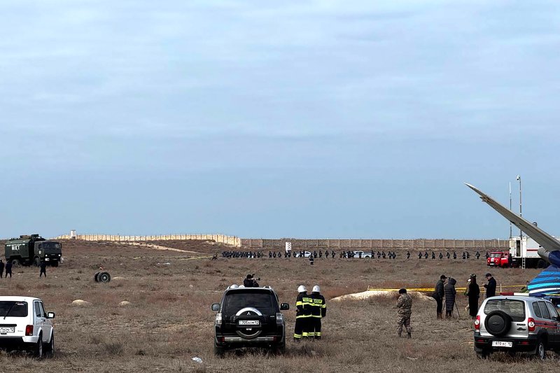 Причины крушения пассажирского самолета в Казахстане